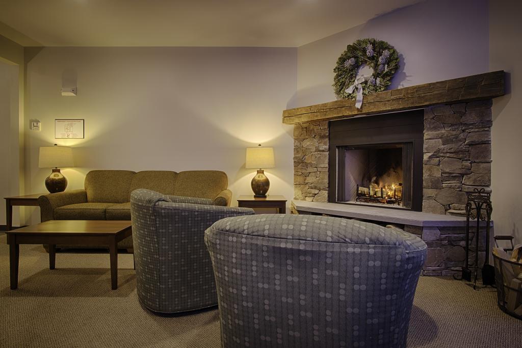 Sun & Ski Inn And Suites Stowe Εξωτερικό φωτογραφία